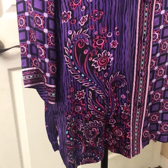 100 % silk Bob Mackie womens button up blouse size M - Picture 2 of 16